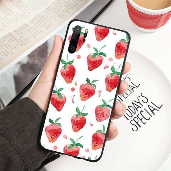 Étui de téléphone aux fleurs de fraises mignonnes pour Huawei P50 P40 P30 Pro Lite P Smart 2021 2019 Magic 3 Soft Black Phone Cover