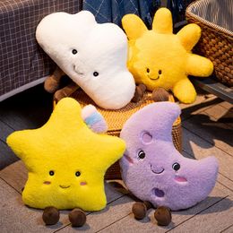 Oreiller en peluche nuage de soleil mignon, peluche douce et créative, étoile jaune, violet, lune, nuage blanc, jouet, oreiller de voiture, décoration de maison, jouets pour enfants