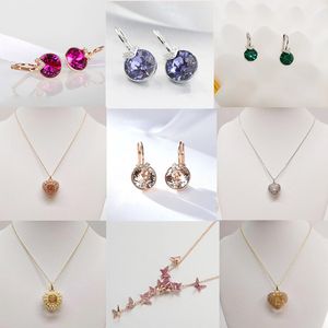 Schattige zwaan oorbellen ontwerper dames klassieke tennis ketting oorbellen hoge kwaliteit 1: 1 goud vergulde kristal groene blauwe diamant ketting luxe sieraden geschenken