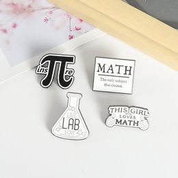 Leuke Vintage Math Lab Brief Broches Pin voor Vrouwen Mode Jurk Jas Shirt Demin Metalen Grappige Broche Pins Badges rugzak Gift Sieraden