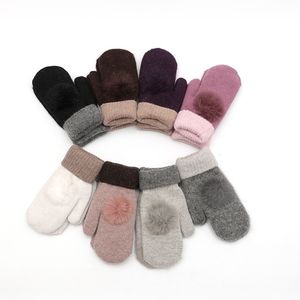 Gant tricoté d'hiver mignon jolie boule de fourrure mitaine de mitaines de mitaines de mitaines d'équitation d'extérieur mitaines de mitaines chaudes polaire gants fille cadeaux