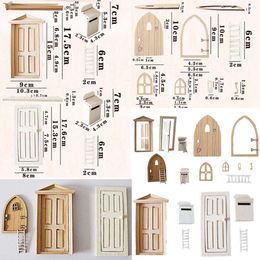 Cadre en bois mignon Modèle de maison Ornements Doll House DIY Portes de porte Fenêtres 1/12 Dollhouse Miniature Portes accessoires