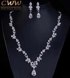 CWWZIRCONS 2018 Nouveaux accessoires de costumes de mariage Cumbic Zircon Crystal Boucles d'oreilles et colliers de bijoux pour les épouses T123 D188256058