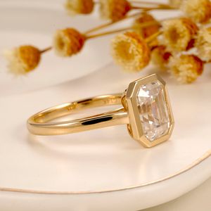 Cxsjemy solide 14k Au585 jaune émeraude Cut 3CT 7 * 9 mm Rague de fiançailles Moisanite pour femmes settant la bande de mariage solitaire