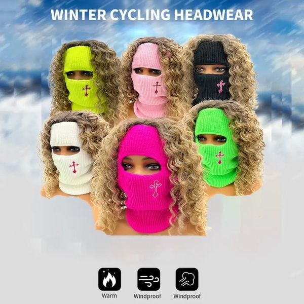 Gorras de ciclismo Máscaras bordadas Top hueco Sombrero de punto Cubierta de cara completa Otoño Invierno Gorro de punto para esquí Pasamontañas Capucha Casco de motocicleta 231122