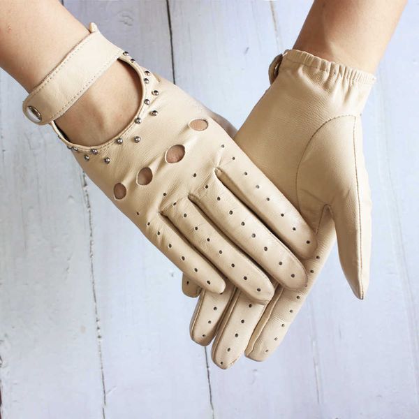 Gants de cyclisme Femmes Mode New Hollow Breathab Haute qualité en peau de chèvre véritable ather extérieur coloré printemps et automne L221024