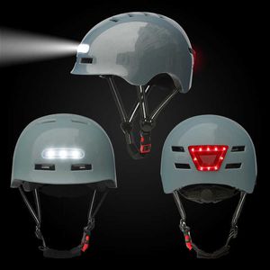 Cycling Helmen 2022 Nieuwe fietsencyclinghelm Smart D Tail Light Bike Volwassene Etric Bicyc MTB Road Scooter voor Sport Urban Helmm Men Women L221014