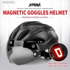 Casques de cyclisme JEPOZRA casque de vélo adulte hommes femmes avec lunettes magnétiques casque de vélo avec lumière LED arrière réglable pour vélo de route cyclismeL240109