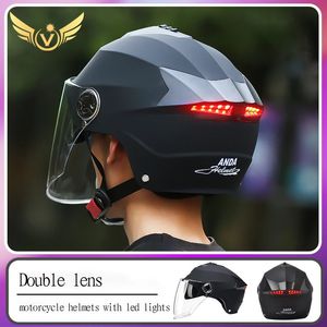 Casques de cyclisme Moto avec lumières LED casque de cyclomoteur Scooter électrique pour hommes femmes Double visière Rechargeable vélo lumière vélo 231214