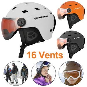 Casques de cyclisme Casque de ski professionnel pour adulte 16 évents Ski de haute qualité Skateboard ultraléger Snowboard avec lunettes 231023