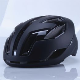 Cycling Helmets Sweet Road Riding Bicycle Men Mujeres Casco de bicicleta MTB Ciclismo Cape de seguridad Lente 230316