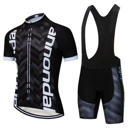 Ensembles de maillots de cyclisme noir vêtements de sport en plein air à manches courtes maillot de vélo de montagne vêtements professionnels hommes 230801
