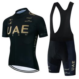 Cyclisme Jersey Ensembles Vêtements UAE Hommes Costume Vélo De Route Uniforme Bib Vtt Homme Vêtements Veste Pantalon Court Homme Cycle Printemps Été 2023 230606