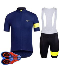 Set di maglie da ciclismo Uomo Rapha Team Pantaloncini con bretelle Set Abbigliamento da bicicletta da corsa Maillot Ciclismo Estate Quick Dry Mtb Abbigliamento da bici Sportswe Dhszo