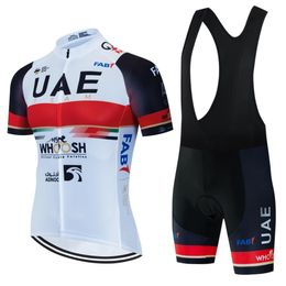 Cycling Jersey Sets MTB Mens Outfit Set UAE Deserveert Summer Man Pro Team Bib complete broek Gel Bicycle Jerseys kleding shorts 230620