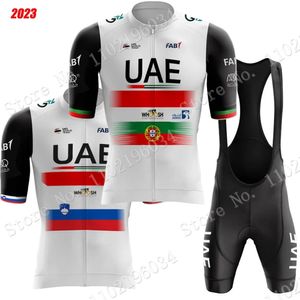 Wielerkleding Sets UAE Wielerkleding Portugal Team Set Slovenië Korte mouw Rode Kleding Racefiets Shirts Fietsbroeken MTB Ropa 230613