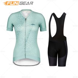 Cycling Jersey stelt vrouwenkledingteam Bike Suit Set Ropa Ciclismo Mountain Bicycle Riding Women's Road Uniforme 230822