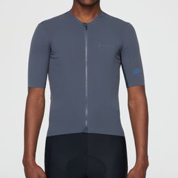 Fietsshirts Tops SPEXCEL Coldback Tech Fabric UPF 50 Pro Aero Fit jerseys met korte mouwen Naadloze kraag ontwerp Lichtgrijs 230824