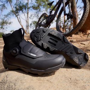 Chaussures de Cyclisme Avitus Winter VTT Pour VTT Avec Cale SPD Compatible