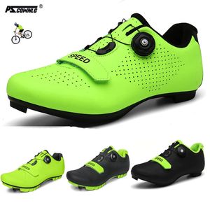 Chaussures à vélo en carbone hommes à vitesse plate baskets femmes Boots de vélo de route Racing Mountain Bicycle Footwear SPD Pédal Cleats Chaussures 240416