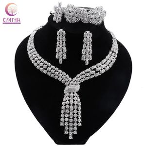 CYNTHIA Dubai Conjuntos de joyas chapadas en plata Boda india africana Regalos para esposa nupcial Collar Pulsera Pendientes Anillo Joyería para W 240115