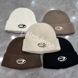 D Beanie designer beanie motorkap bucket hat pet winterhoed Dickees gebreide muts Lente Skull caps Winter Unisex Kasjmier Letters Casual Outdoor getailleerde dickiee Hoeden