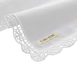 D003 Blanc premium coton 100 Pièces Mouchoirs En Dentelle blanc crochet mouchoirs pour femmes/dames cadeau de mariage 240108
