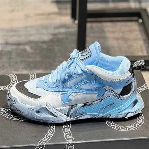 Diseñador Odsy 1000 zapatillas de deporte con flechas azules en el costado forro de cuero de goma clavos en la suela moda al aire libre para mujer deportes casuales hombres mujeres zapatos