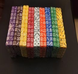 D6 12mm coin arrondi dés multicolore dés décoratifs accessoires jeu amusant Mini dés jeux de boisson Cube Boson jouet bon R7219289