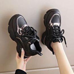 High Dads 2024 Femmes Rise Spring Autumn Nouveau Small Small Smot Stature Soled Instagram Sports et chaussures de loisirs TRENDY 13088 50354