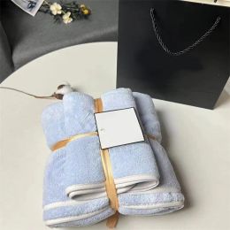 Dagelijkse designer badhanddoekenset vrouw mannen handdoeken hoge kwaliteit thuis hotel absorberend cadeau 2 stuks washandje koraal fluwelen keukenhanddoek sets brief borduurwerk JF009 C23