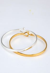 Sierlijke gouden balkarmband voor vrouwen eenvoudige delicate dunne manchet armband haak armband 18K vergulde handgemaakte minimalistische sieraden9066199