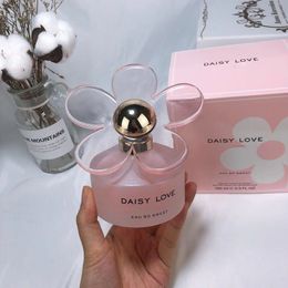 Daisy Love Luxuries Designer Parfum Fragrance Parfums Sweet Scents 75ml EDT EAU De Toilette 2.5 FL.OZ Spray Girls Parfum Clone Long Time Lasting Fast Shipping Gifts