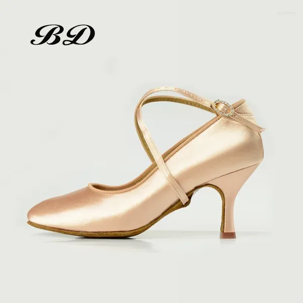 Chaussures de danse 2024 Top Ballroom Femmes Latin Bd 187 Jazz moderne Boucle diamant de diamant Sports Satin Talon 7,5 cm