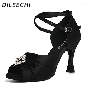 Dance Shoes Dileechi Latín Negro Satinado Gran Rhinestones Mujeres Patry Salsa Square Ballroom Dancing Heel 8.5 cm Softativa suave