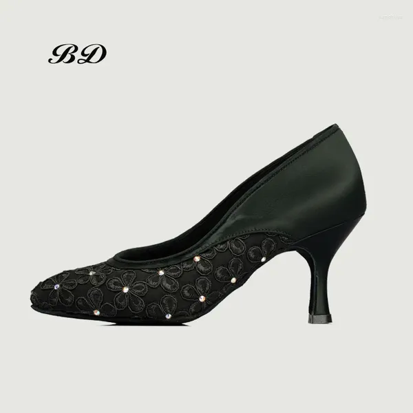 Chaussures de danse Factory Outlet Top Ballroom Femmes Latin Shoe Bd 188 Jazz Modern Satin Black Flower Drill High 7,5 cm Talons Girl