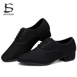 Dansschoenen Latin Salsa-dansschoenen voor heren Zwarte stoffen ballroomschoenen Grote maten 38-46 Oefenwedstrijddansschoenen Herendanssneakers 231205