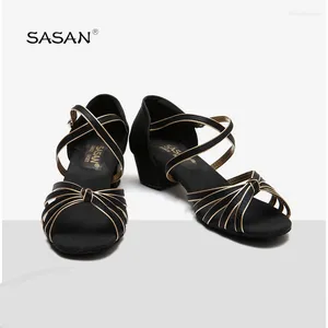 Chaussures de danse SASAN Satin PU bas avec fond souple boucle en métal sangle filles enfants Latin S-5555