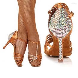 Chaussures de danse baskets standard femmes Brand Party Ballroom Latin Salsa Danse de haute qualité avec diamant Discount BD 217