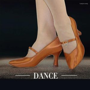 Zapatos de baile top baile de baile de baile latino satén satinado primavera con piel de diamante de la marca de la marca femenina descuento bd 139