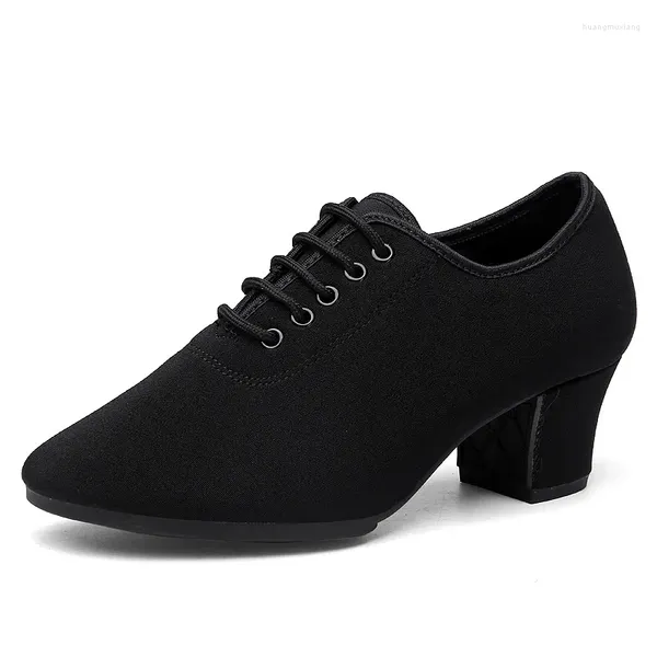 Chaussures de danse Feme Fabrication de tissu latin pour adultes pour la salle de bal à dance de salon carré la chaussure de corps