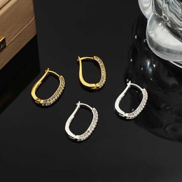 Cuelga la lámpara 2pcs Gold Plus Silver Ear Clips MS Simple Fashion Style Exquisite Craft Simulation Diamond Pendientes en forma de U Z0608