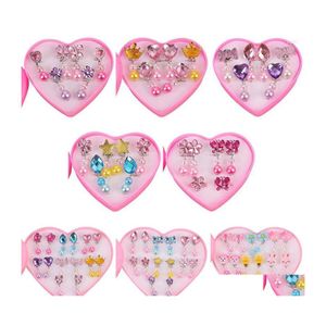 Dangle Chandelier 7Pcs / Lot Styles Mixtes Lot Ovely Dessin Animé Enfants Bijoux Bébé Fille Boucles D'oreilles Enfants Oreille Clip Sur Alliage Percé Painl Dhaer