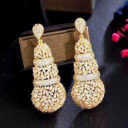 Dangle Chandelier CWWZircons Brillant Chunky Zircone Pavée Grande Déclaration De Luxe Africain Dubaï Plaqué Or Longues Boucles D'oreilles De Mariage pour Les Femmes CZ481 231216