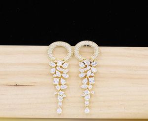 Dangle Chandelier Dubai 18 carats or pendentif boucles d'oreilles Rose gland bijoux boucles d'oreilles pour une fête de mariage élégant et beau L8841541