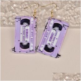 Dangle Chandelier Boucles d'oreilles 1 paire de musique Tape Radio Pendentif Permet d'obtenir un film d'horreur effrayant Nuit Acrylique Bijoux Accessoire Cadeau Fo Dhklj