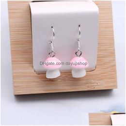 Boucles d'oreilles lustre pendantes pour femmes, en résine, dessins animés faits à la main, goutte de champignon, cadeau amusant, livraison de bijoux Dhjy5