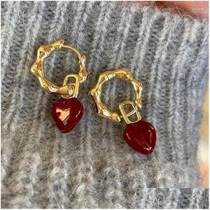 Pendientes colgantes de araña para mujer, aretes metálicos de bambú, vino, corazón rojo, joyería creativa, venta al por mayor, entrega directa, 2023