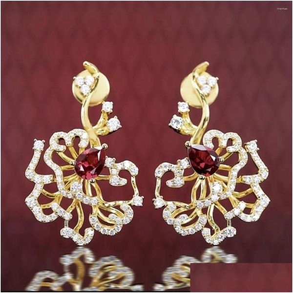 Dangle Chandelier Boucles d'oreilles Foydjew Designer de luxe Bijoux de haute qualité Goutte d'eau artificielle Rubellite Ruby Femmes Élégant Golden Earr Ot6H5