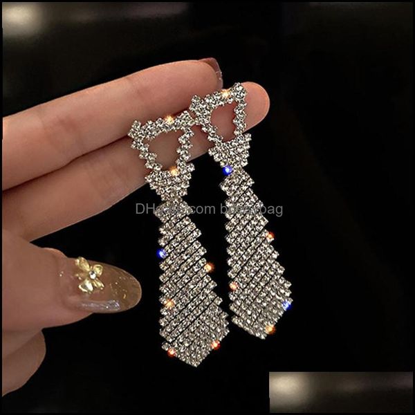 Dangle lustre boucles d'oreilles Bijoux brillant géométrique cristal pour femmes Bijoux cravate forme strass Statem Dhxzp